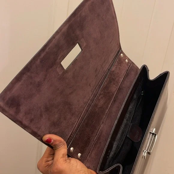 Authentic Gucci, please check all picture of condition - Picture 14 of 17